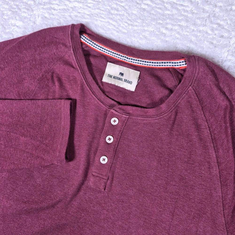 The Normal Brand Henley Mens M Burgundy Stretch L/S Raglan 3-Button Shirt